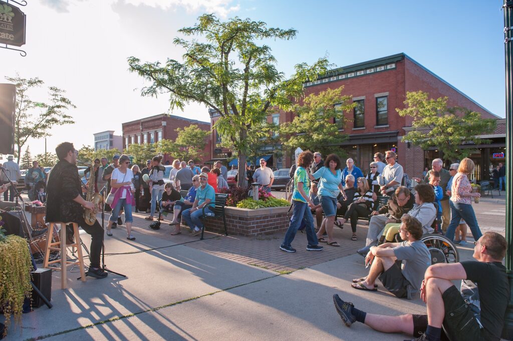 Stroll the Streets Returns to Boyne City Lakeland Boating