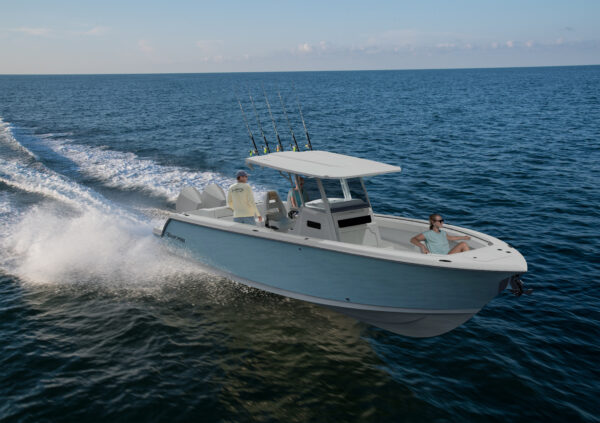 Sailfish Debuts New 312 Center Console – Lakeland Boating