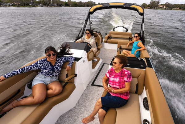 Correct-Craft_Revel-Boats