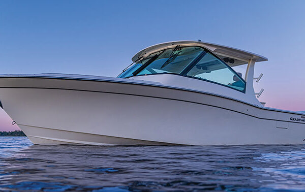 Grady-white-freedom-345_1MAIN