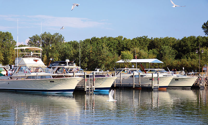 Chris-Craft-Commander-Club