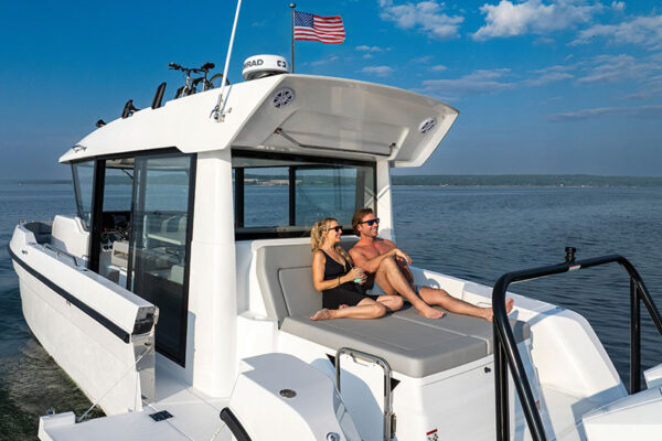 Cruisers38s_38VTR-EC