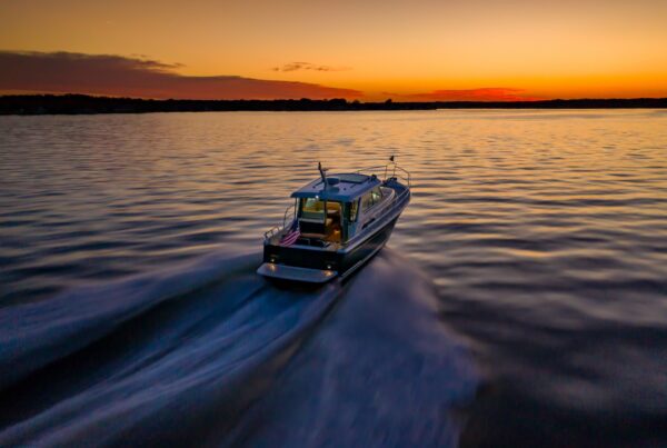 Sabre 38 Salon Express with Volvo Penta DPI Driveline