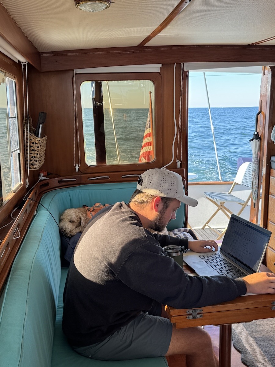 working while looping