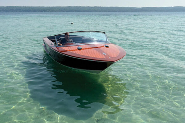 Verano-Boat-Works-V25