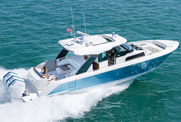 Tiara 46 LS