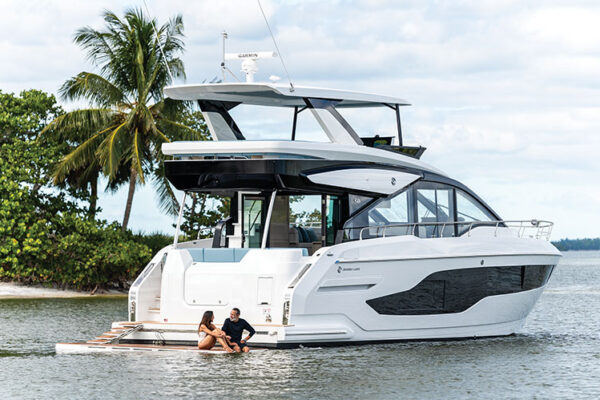 Cruisers50Fly_3 Cruisers 50 Fly