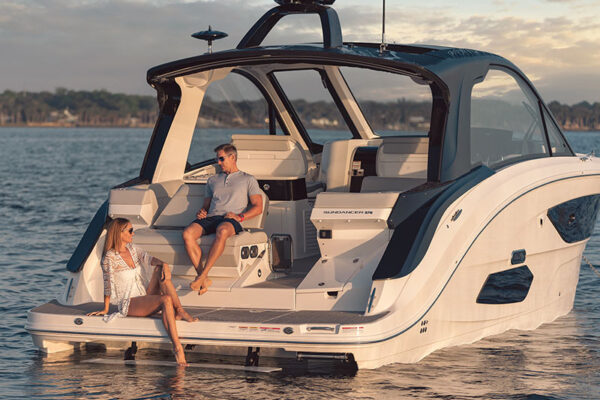 Sea-Ray-Sundancer-370