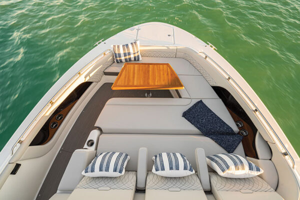 Sea-Ray-Sundancer-370