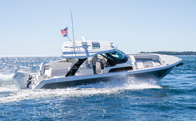 Tiara-Yachts-35-LS